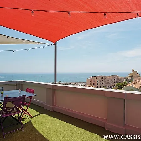 Le 180° Cassis